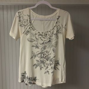 Lucky Short Sleeve Top w Floral Print